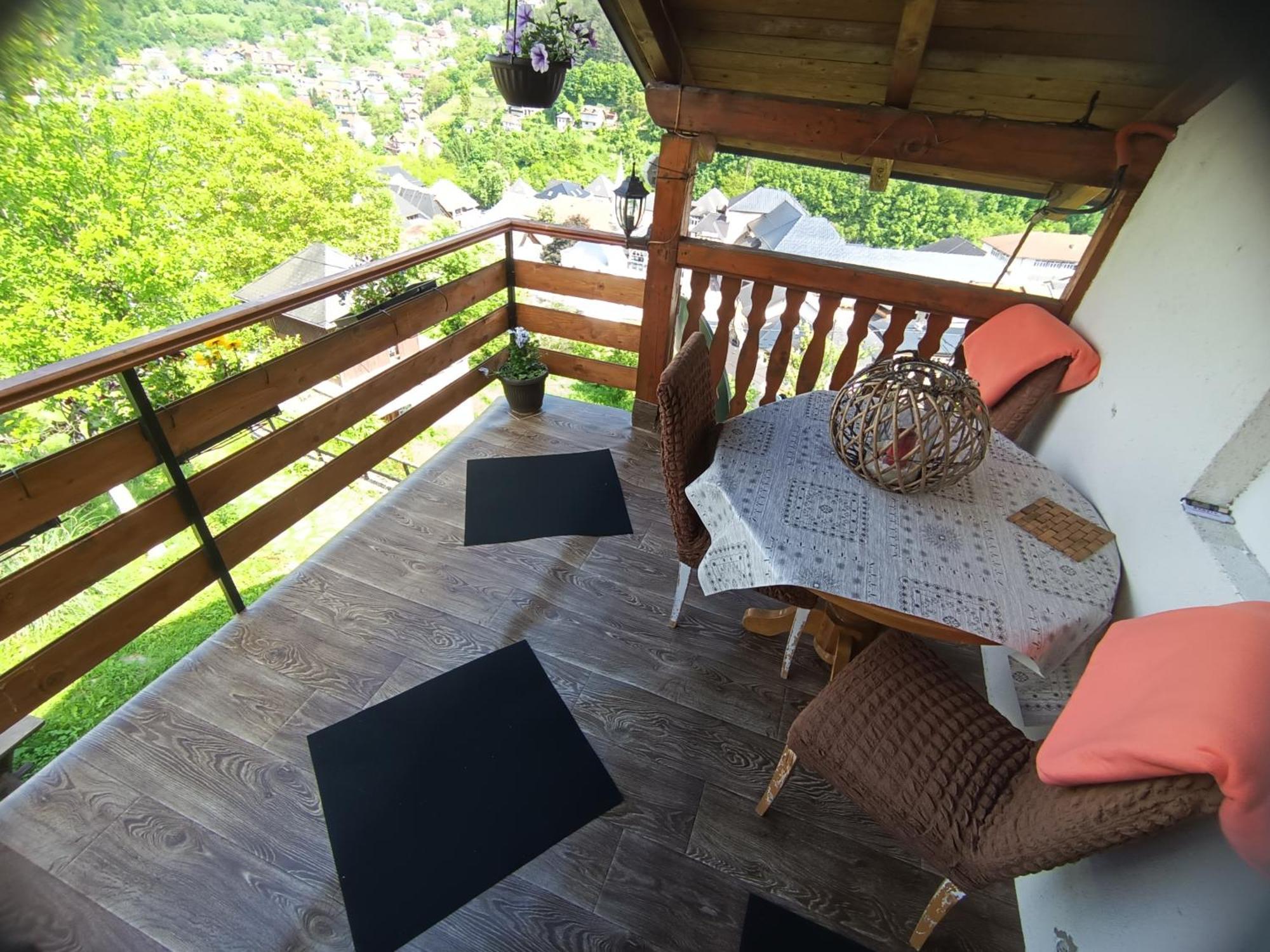 Privatni Smjestaj Kurtalija Hotel Jajce Exterior photo